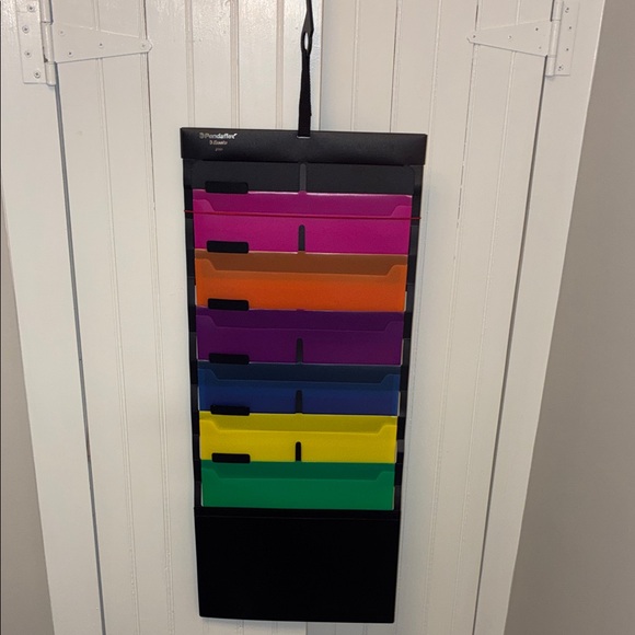 Pendaflex 6 Multicolor Hanging File Folders with Carry Case To Store Files